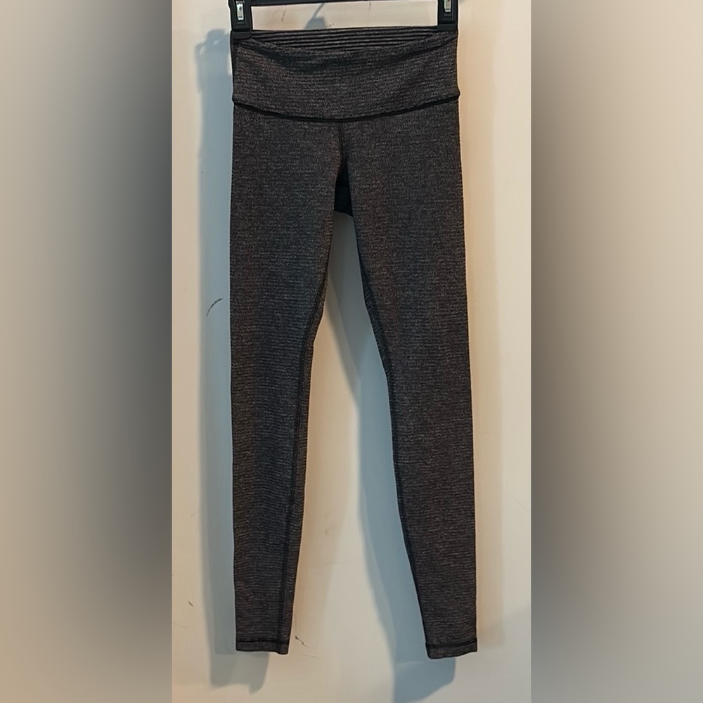 Lululemon Athletica Dark Gray Leggings could be Wunder Under Size 2